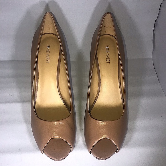Nine West Shoes - ⭕️Nine West Leather Heels